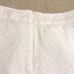 Liz Claiborne Elegant White Eyelet Skirt    Like New Condition